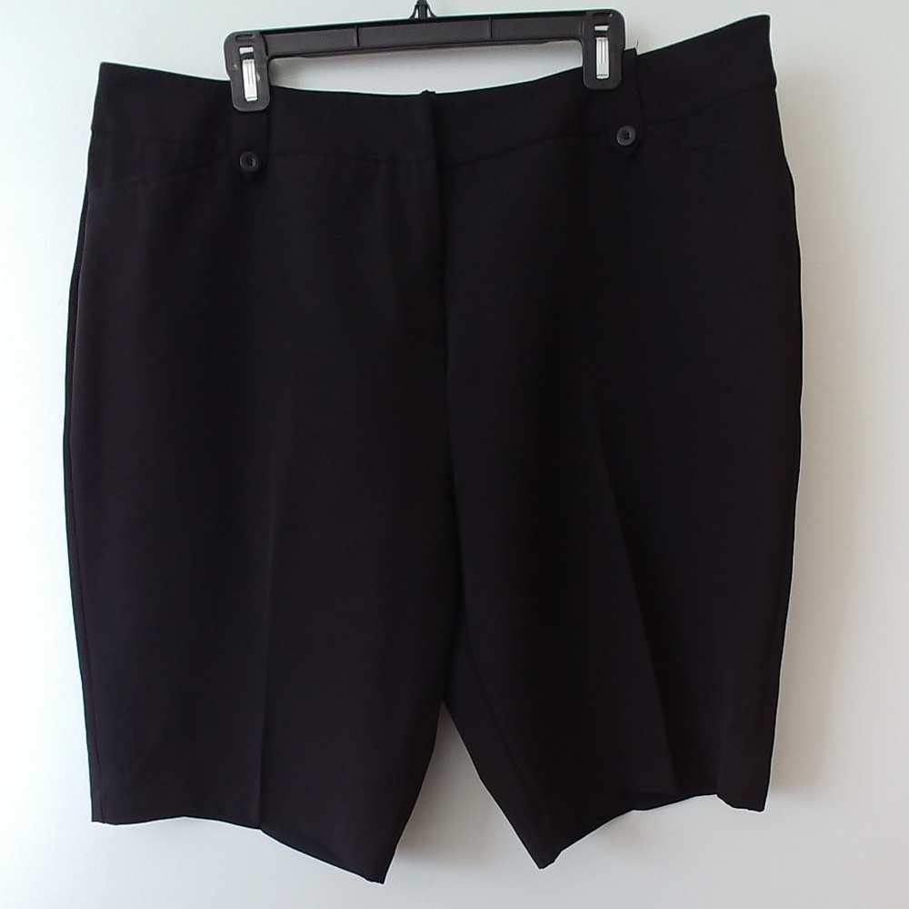 Cato black plus size city shorts size 20